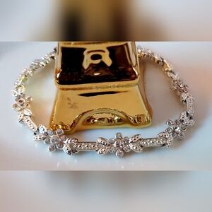 Bridal Cubic Zirconia Flower Tennis bracelet